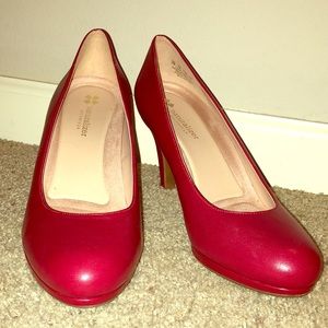 Red heels sz 10